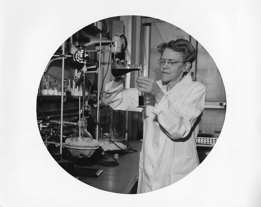 Dr. Alice Renfrew in lab