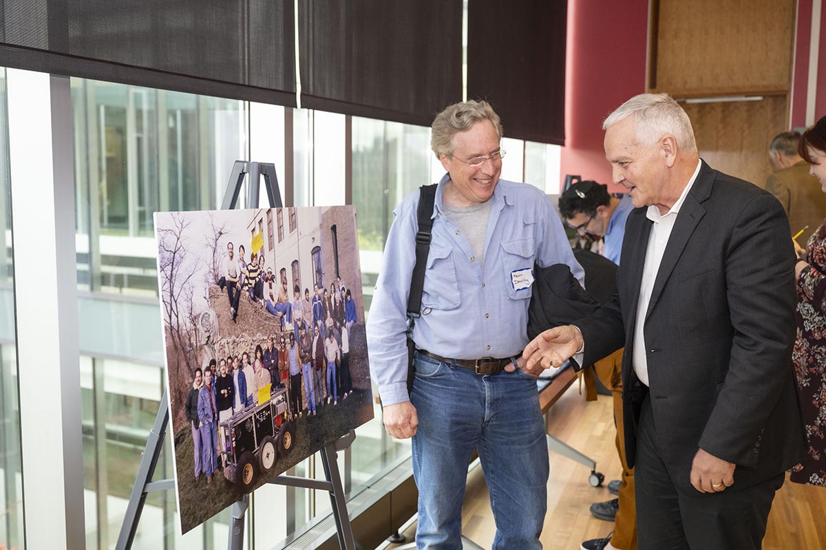 Kevin Dowling (MCS ‘83, CS ‘94, ‘97) and School of Computer Science Dean Martial Hebert 