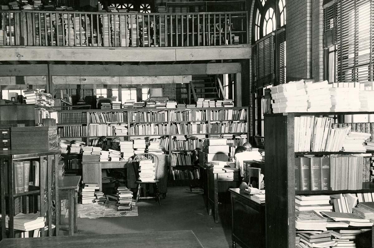 Image of the second campus library, located in Porter Hall. (c.1943) from the University Archives.