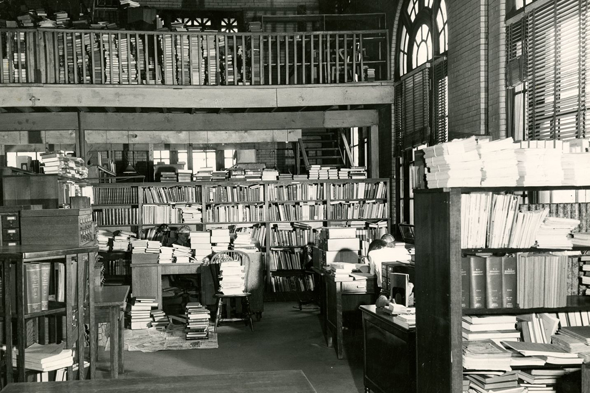 Porter Hall Library (c.1943)