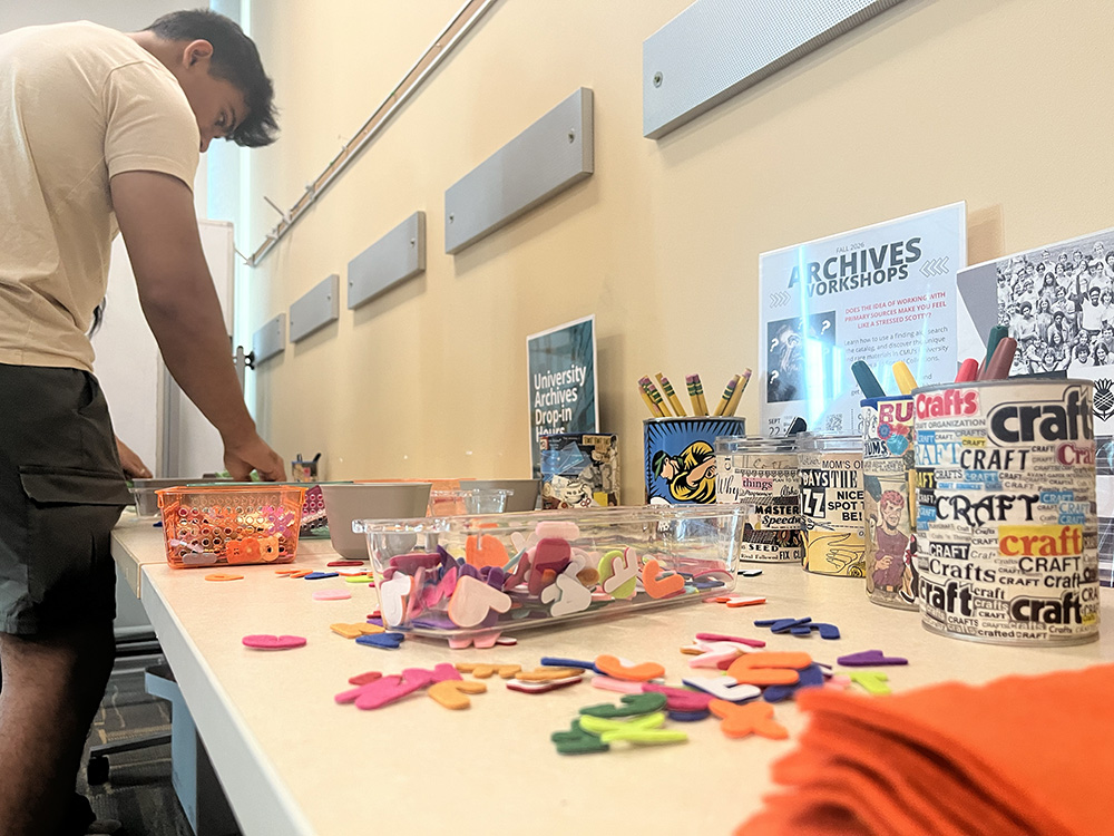 Hands On: Pizza and Pennants event