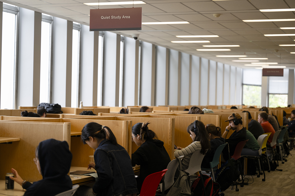 Students in Hunt Library. Photo by Rebecca Devereaux.