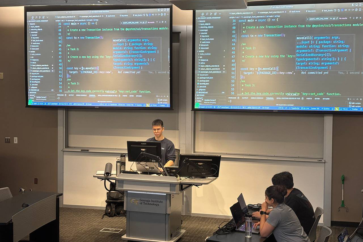 Eason Chen, leading a workshop on Move at Emory University